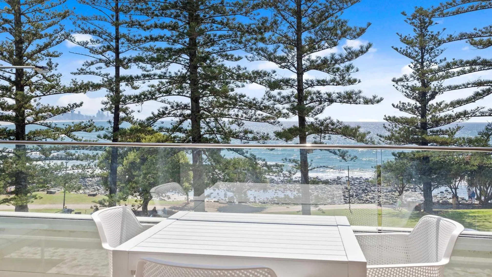Goodwin Towers - Hosted By Burleigh Letting Apartment Gold Coast